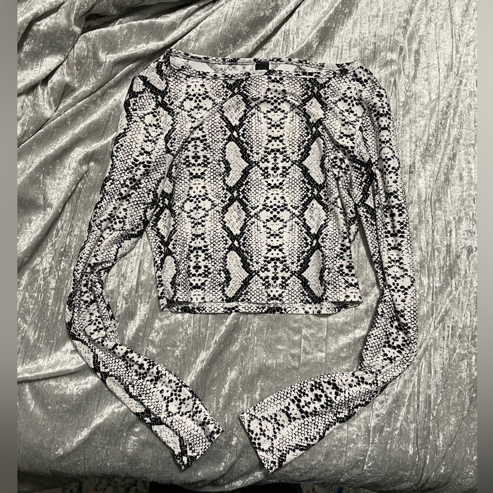 Windsor White Snakeskin Crop Top Long Sleeves